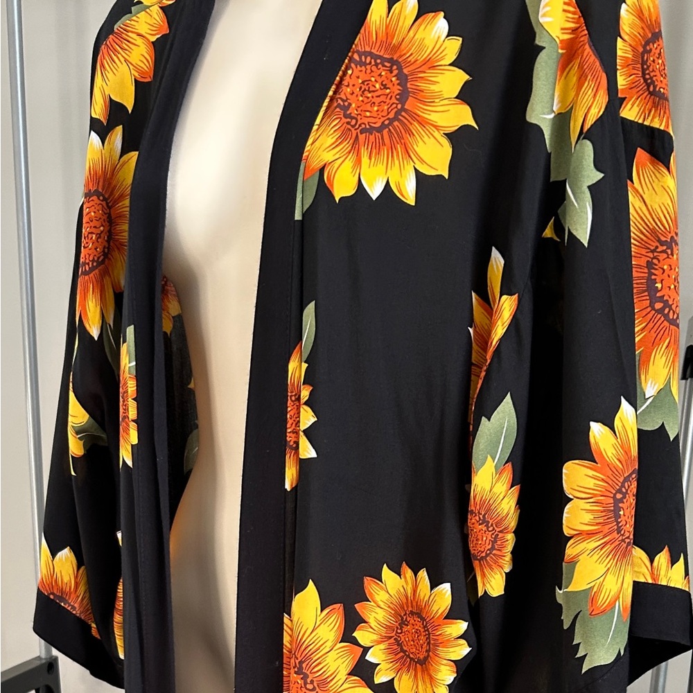 Floral Black Kimono with Sunflower Print - Pre-Owned